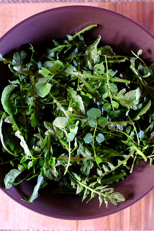 Piadina con avocado, cavolo rosso e fagioli neri 4